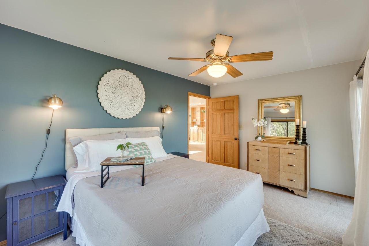 Cozy Central Point Bungalow On Working Winery! Bagian luar foto